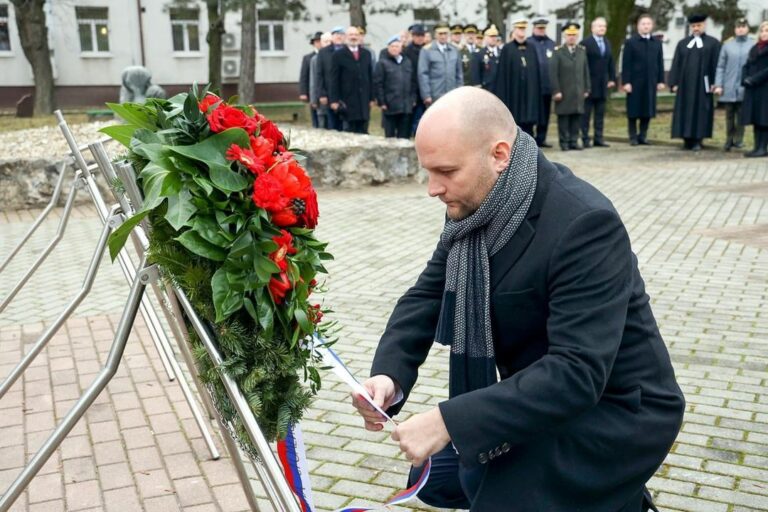 148. TÝŽDEŇ V OBRANE

V týždni sa preukázalo, že referendum na Sliači o nesúhlase s vytvorením tzv. americkej základne bolo niel…