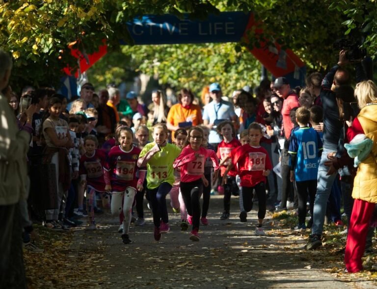 PLACHÉHO MÍĽA PRILÁKA UŽ PO 15-KRÁT MLADÉ BEŽECKÉ TALENTY 🏃‍♀️🏃‍♂️👏

Legendárny slovenský bežec i štvornásobný olympionik Jozef …