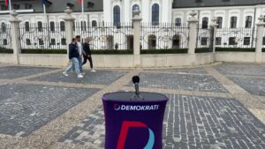 🟢Výzva Petra Pellegrinimu – Šutaj Eštok ničí ministerstvo konajte!